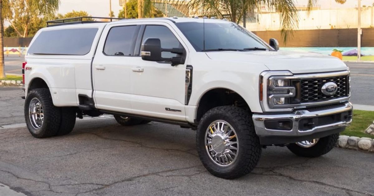 What To Know About Fuel Economy While Towing With a Dually